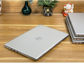 Dell inspiron 7580: I5-8250U| 8GB| SSD 256GB| MX150 |15.6 FHD Máy đẹp Likenew