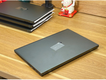 Dell Vostro 5410: i7-11390H | 16GB| 512GB| 14 FHD Likenew | V5410