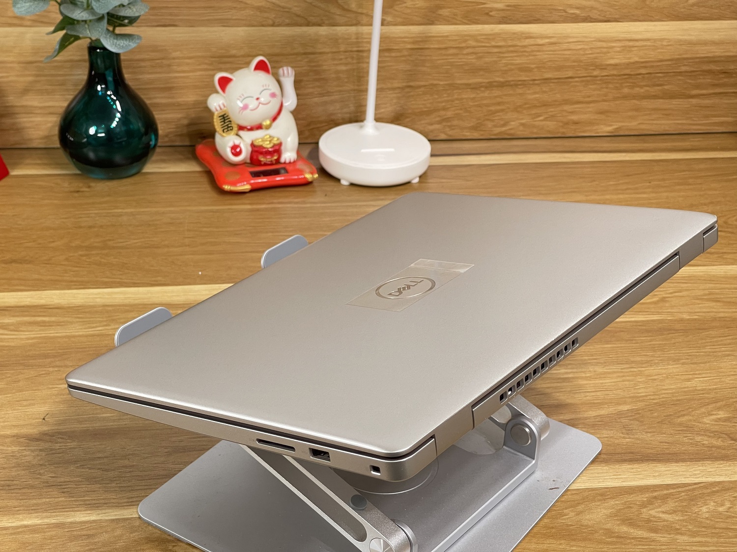 Dell Vostro 3400 : i5-1135G7 | 8Gb | SSD512Gb | 14 FullHD IPS | 99% / V3400