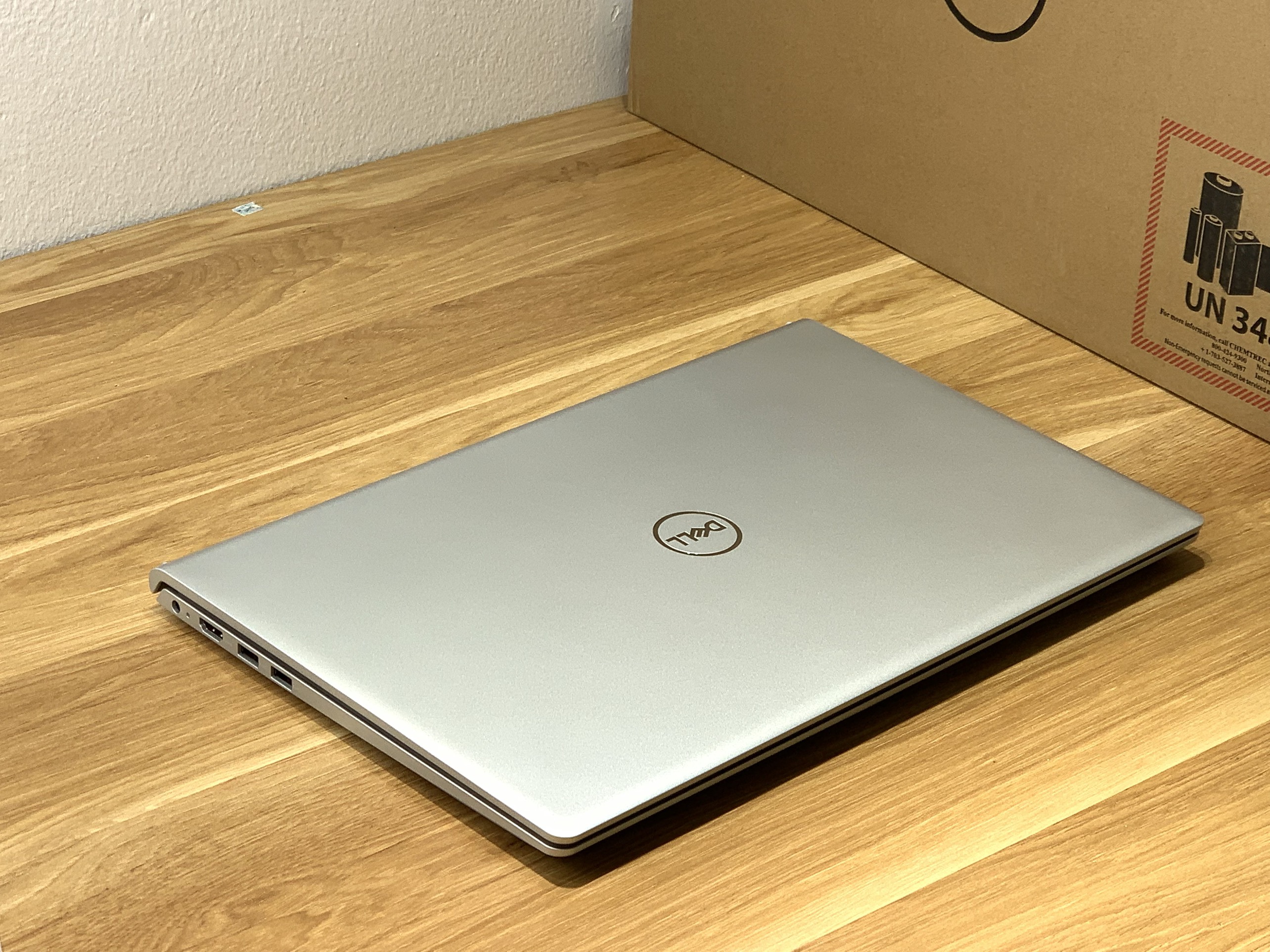 Dell Inspiron 3511 : i5-1035G1 | 8Gb | SSD 256Gb | 15.6 FullHD IPS | Likenew