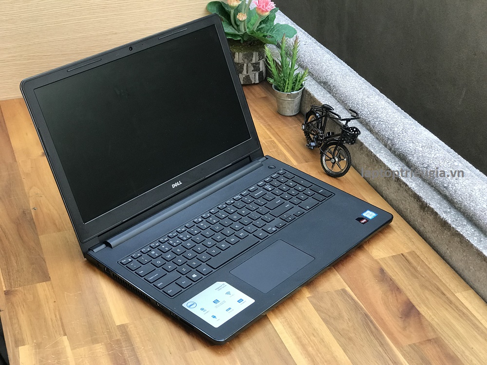 Dell inspiron 3567: i5 -7200U| 4GB| 120GB| ATI R5M430| 15.6HD - likenew