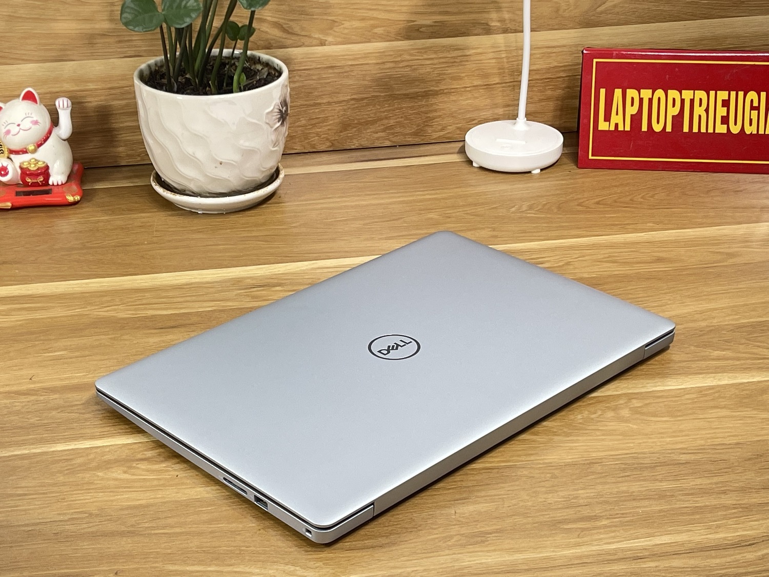 Dell Vostro 3590: I5-10210U| 8GB| 256GB| AMD R610 2Gb |15.6 FHD | V3590