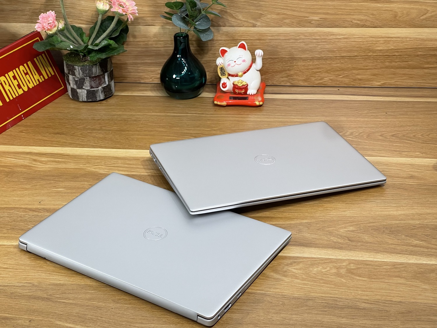 DELL Inspiron 5390: i5-8255U | 8GB | SSD 256GB | MX250 | 13.3 FHD Likenew