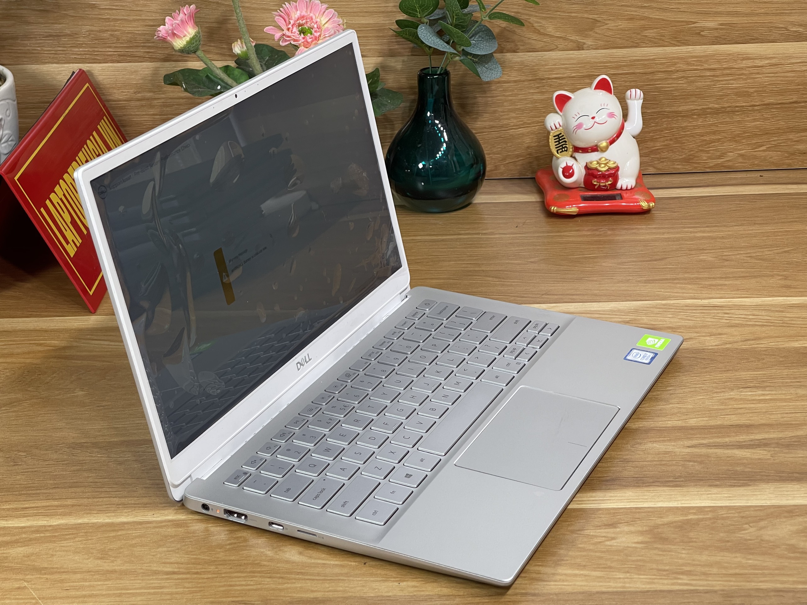 DELL Inspiron 7391: I5-10210U | 8GB | SSD 512GB | MX250 | 13.3 FHD Likenew
