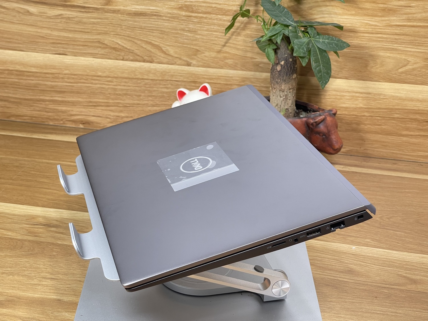 Dell Vostro 5402 (Màu xám): I5-1135G7| 16GB| 512GB| MX350 |14 FHD Likenew | V5402 