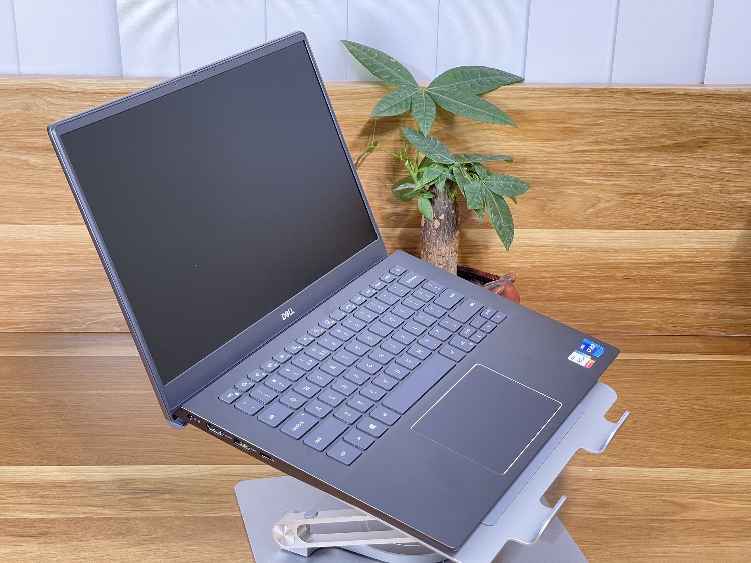 Dell Vostro 5402 (Màu xám): I5-1135G7| 16GB| 512GB| MX350 |14 FHD Likenew | V5402 