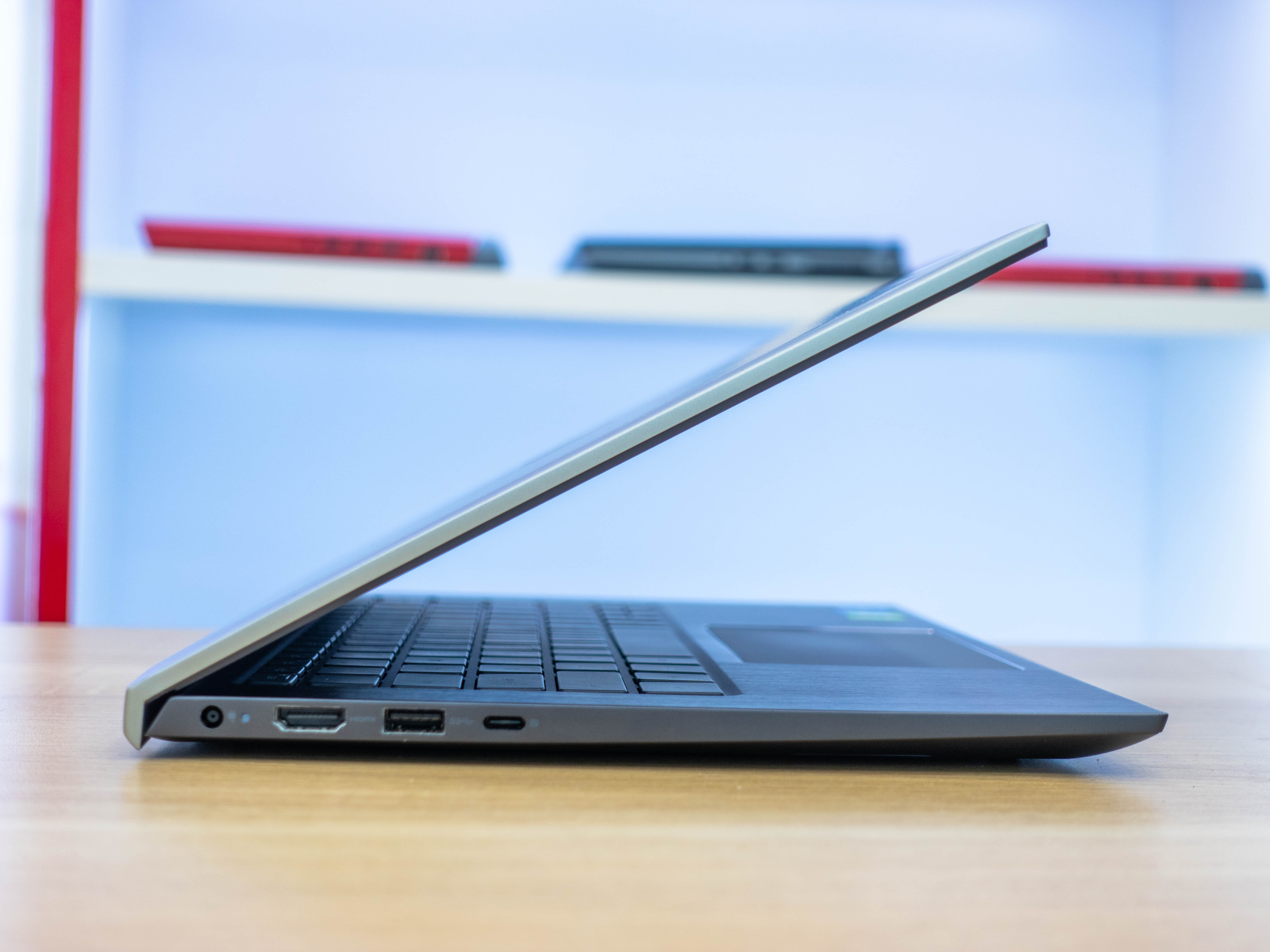 DELL Inspiron 5409: I5-1135G7 | 16GB | SSD 512GB | MX350 | 14 FHD Likenew