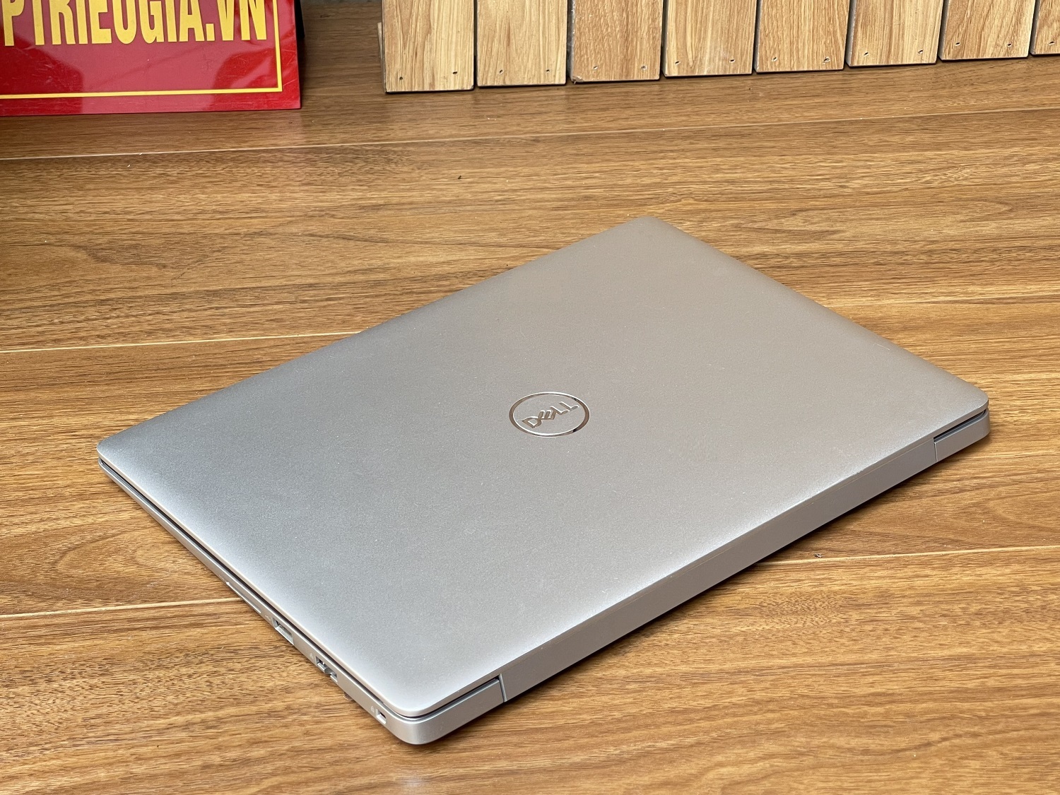DELL Inspiron 5480: i7-8565U | 8GB | SSD 256GB | MX130 | 14FHD Likenew | N5480