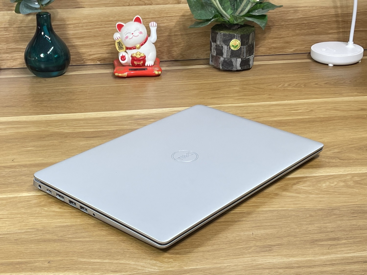 DELL Inspiron 5488: i7-8565U | 8GB | SSD 256GB | MX130 | 14 FHD |  N5488