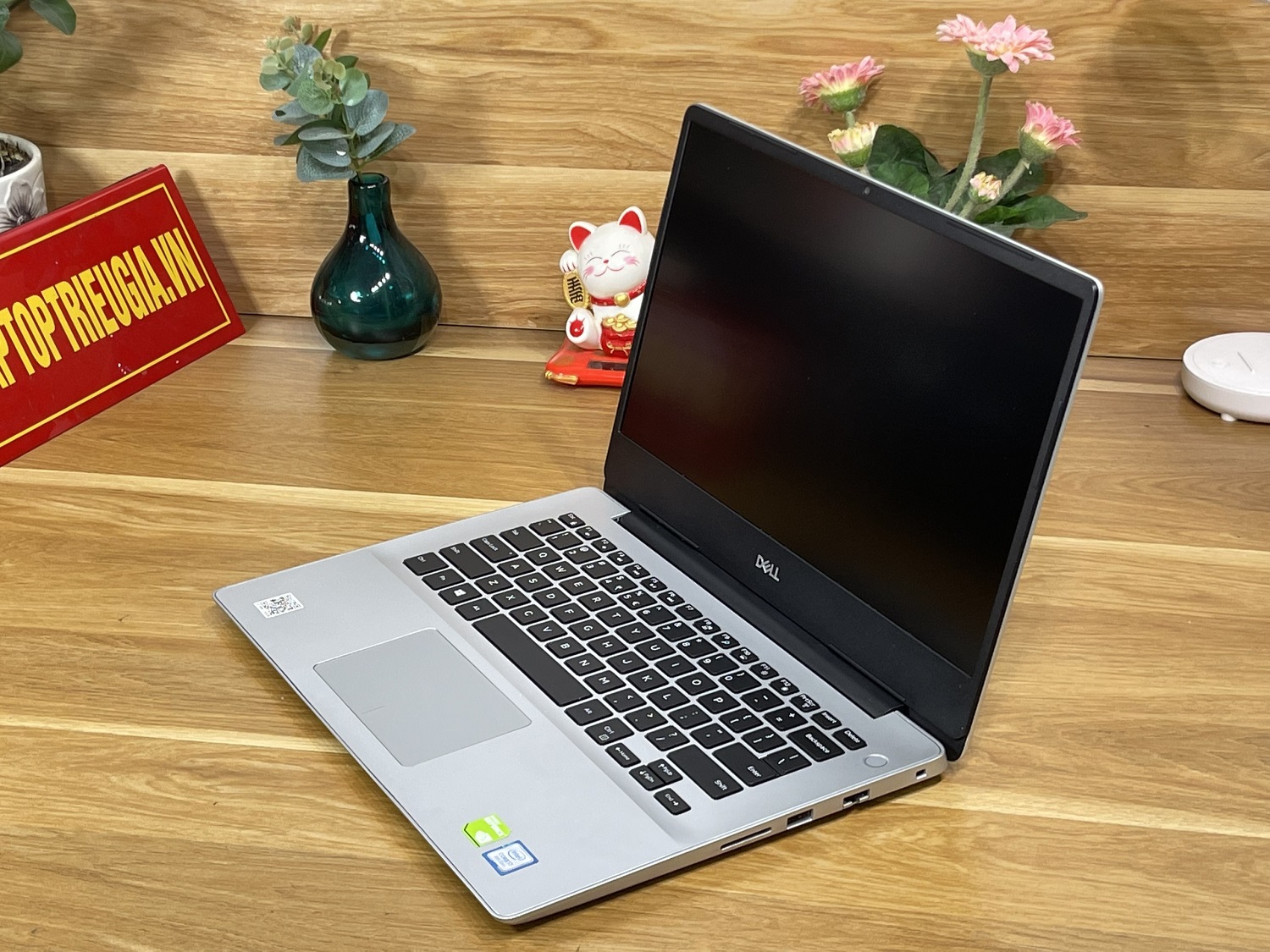 DELL Inspiron 5488: i7-8565U | 8GB | SSD 256GB | MX130 | 14 FHD |  N5488