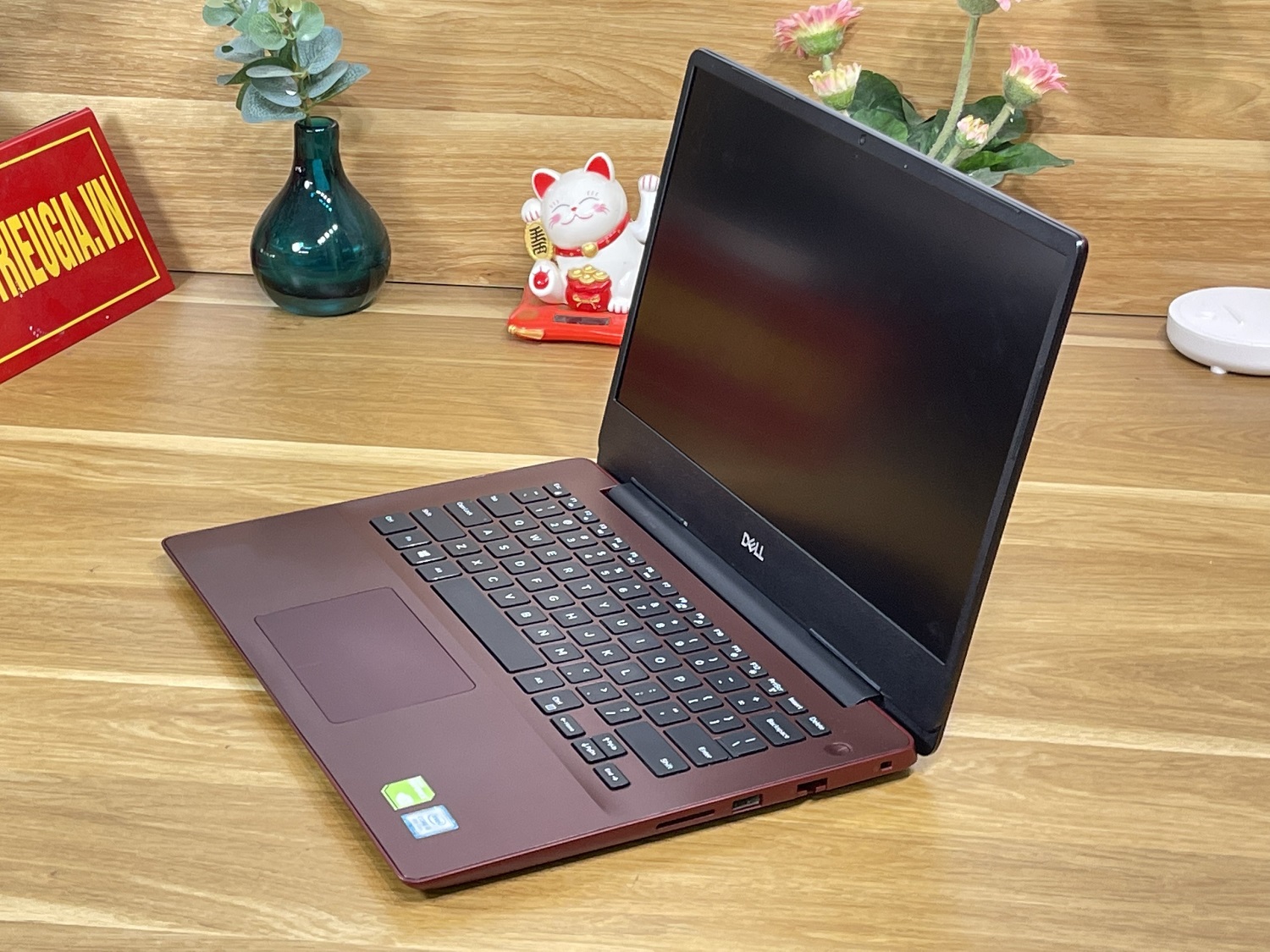 DELL Inspiron 5480: i5-8265U | 8GB | SSD 256GB | Nvidia MX130 |14FHD Likenew | N5480
