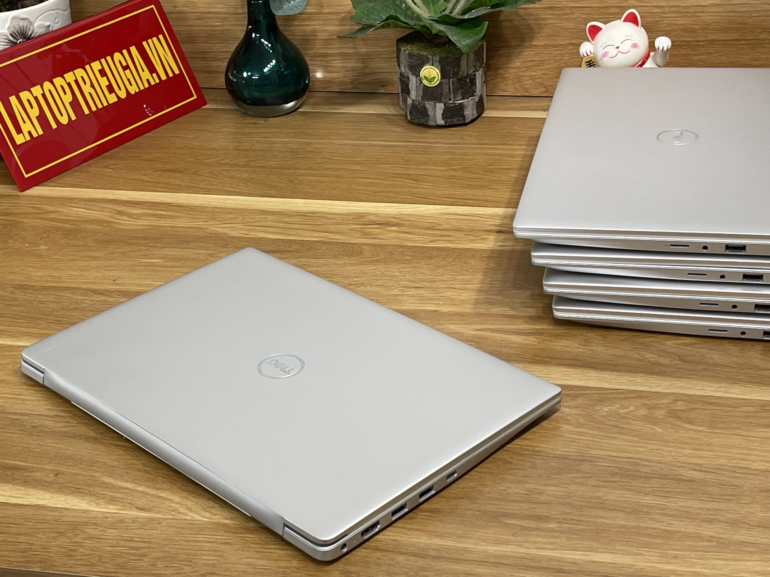 Dell inspiron 5490: I5-10210U| 8GB| 512GB| MX230 |14 FHD Máy đẹp Likenew