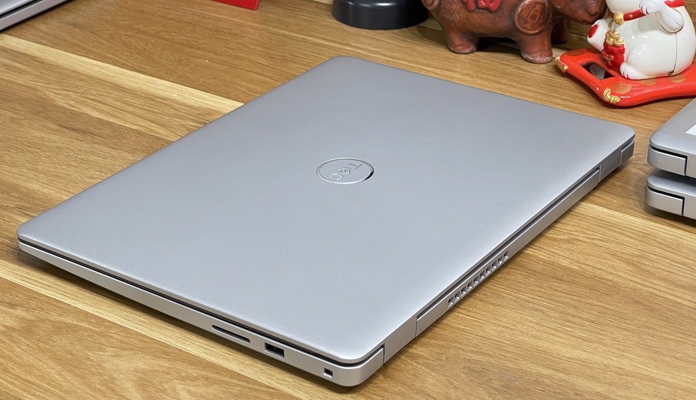 Dell inspiron 5493: i5-1035G1| 8GB| 256GB| NvidiaMX230 |14 FHD Máy đẹp Likenew