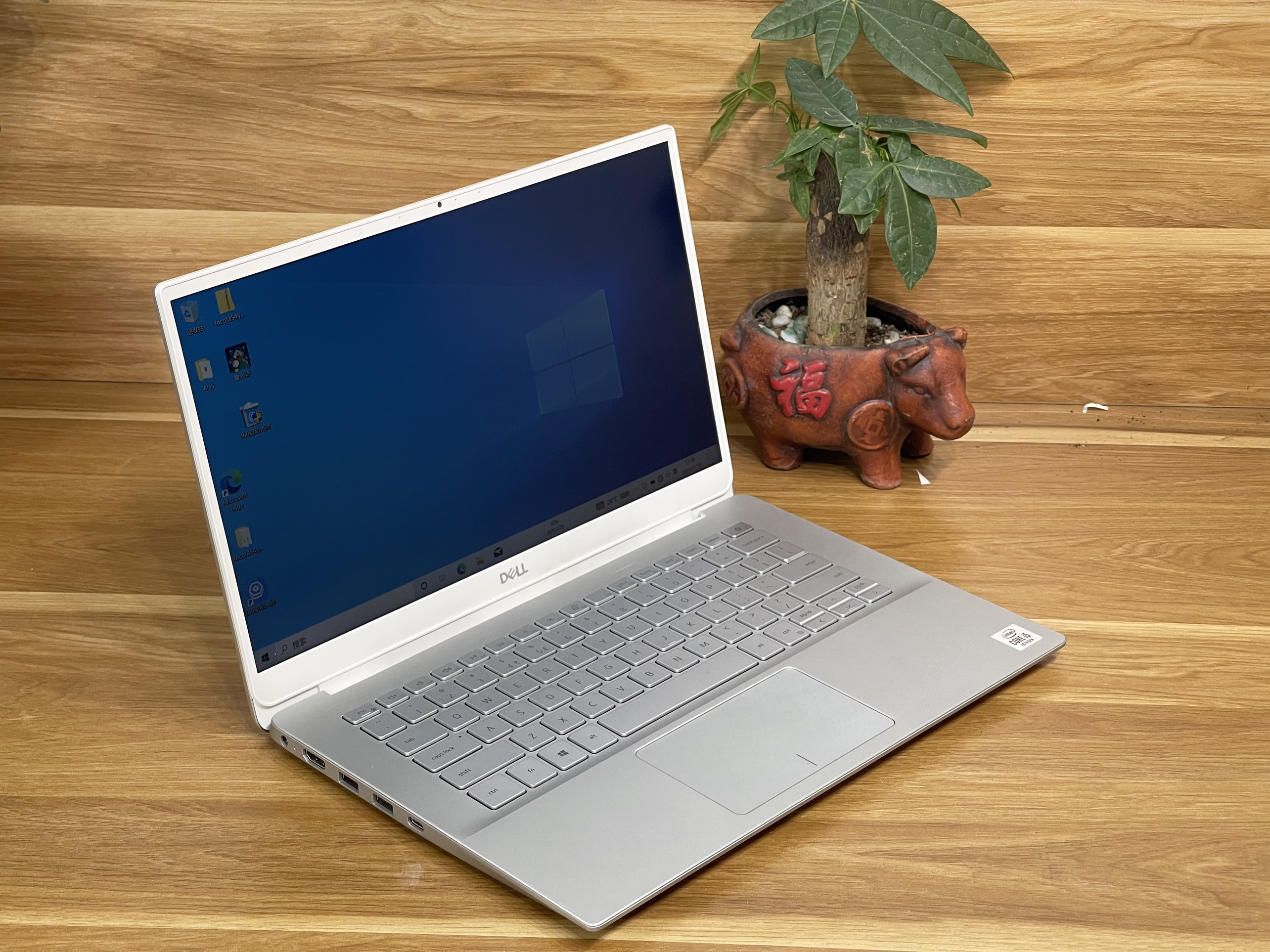 Dell Inspiron 5490: i7-10510U| 8GB| 512GB| MX250 |14 FHD Máy đẹp Likenew | N5490