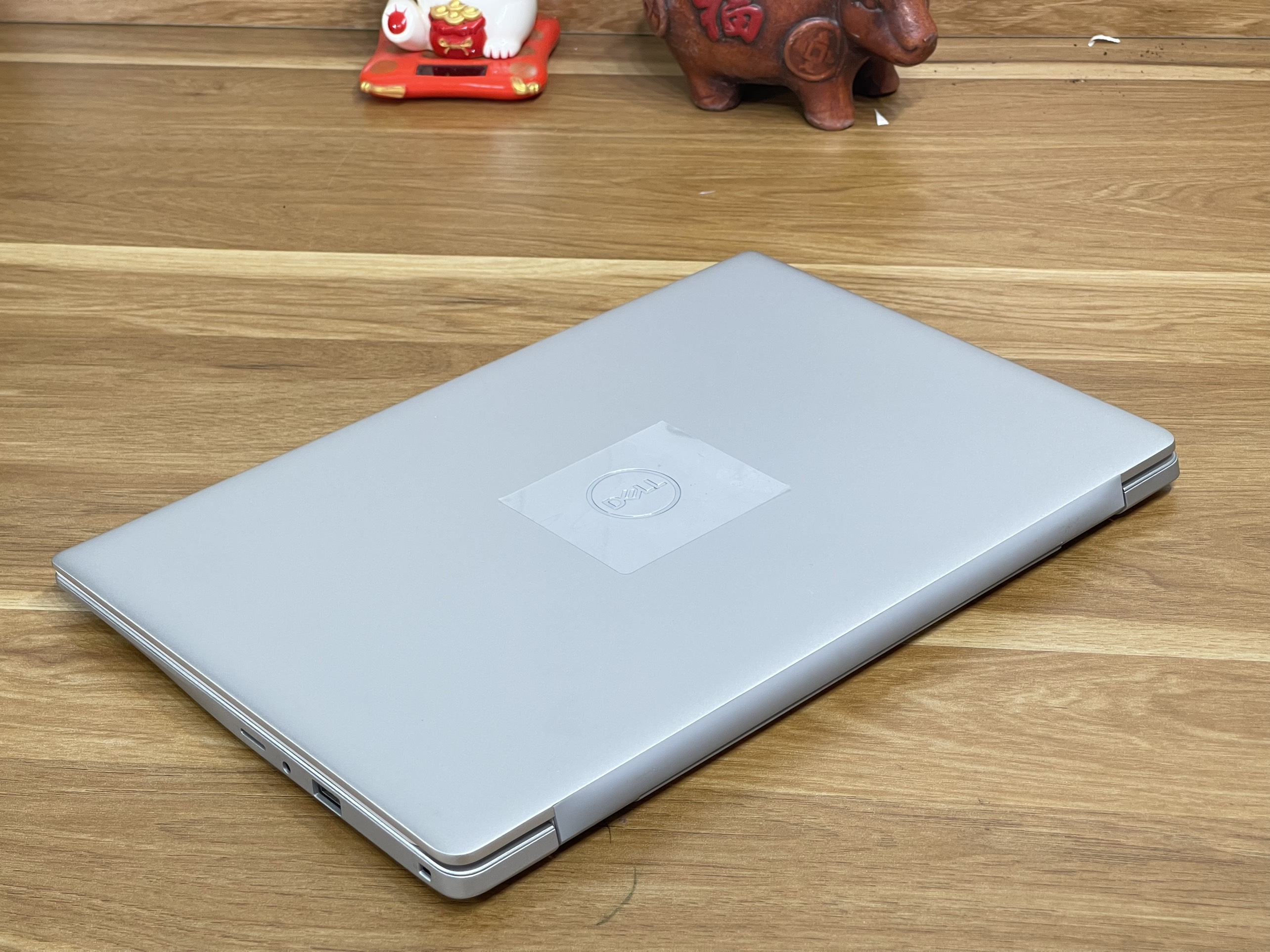 Dell Inspiron 5490: i7-10510U| 8GB| 512GB| MX250 |14 FHD Máy đẹp Likenew | N5490