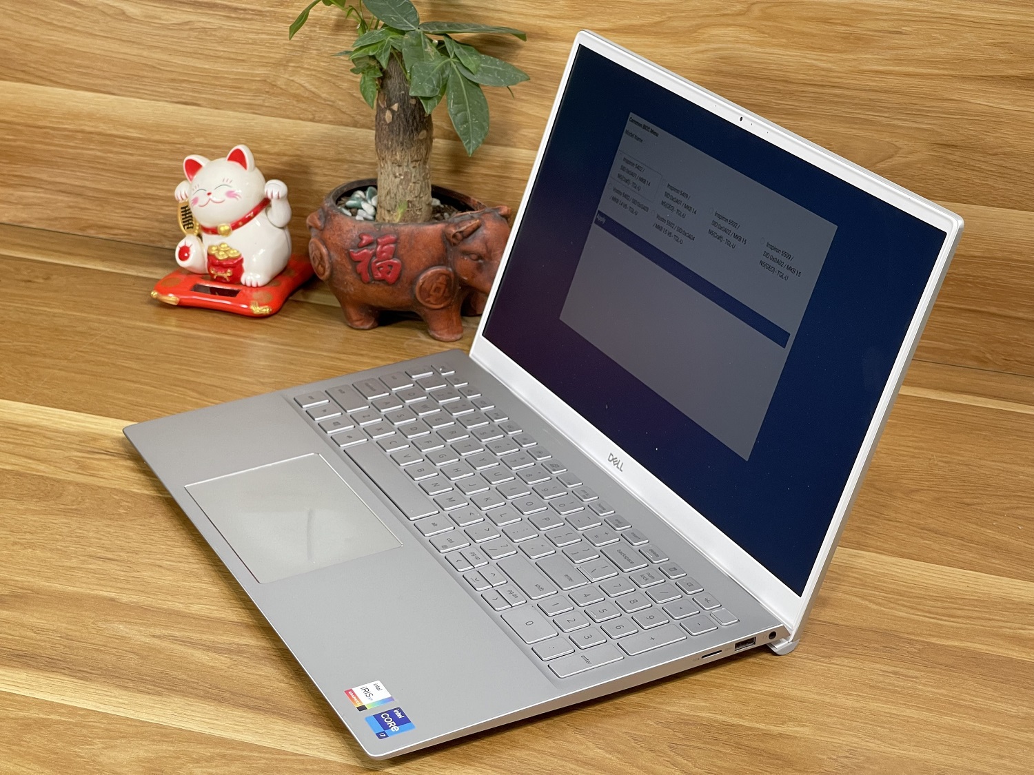 Dell inspiron 5502: I5-1135G7| 8GB | 512GB |15.6 FHD Máy đẹp Likenew