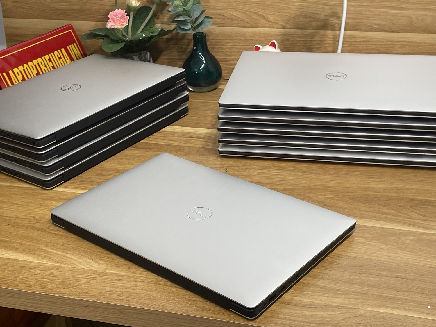 DELL Pricesion 5530: i7-8850H|16G|SSD512G|Nvidia P1000|15.6HD likenew 90-95%