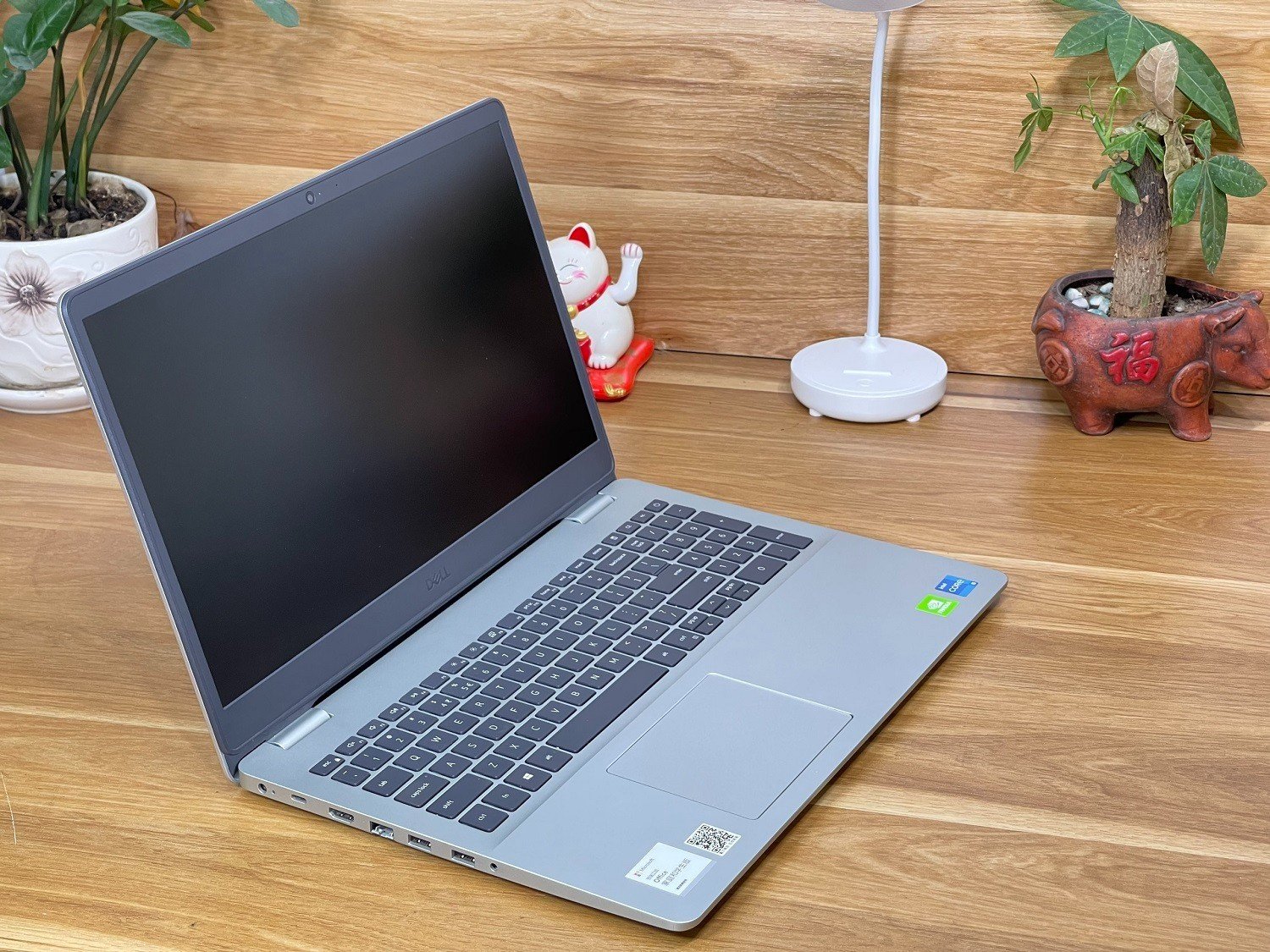 Dell inspiron 5593: I5-1035G1| 8GB| 512GB| MX230 |15.6 FHD Likenew