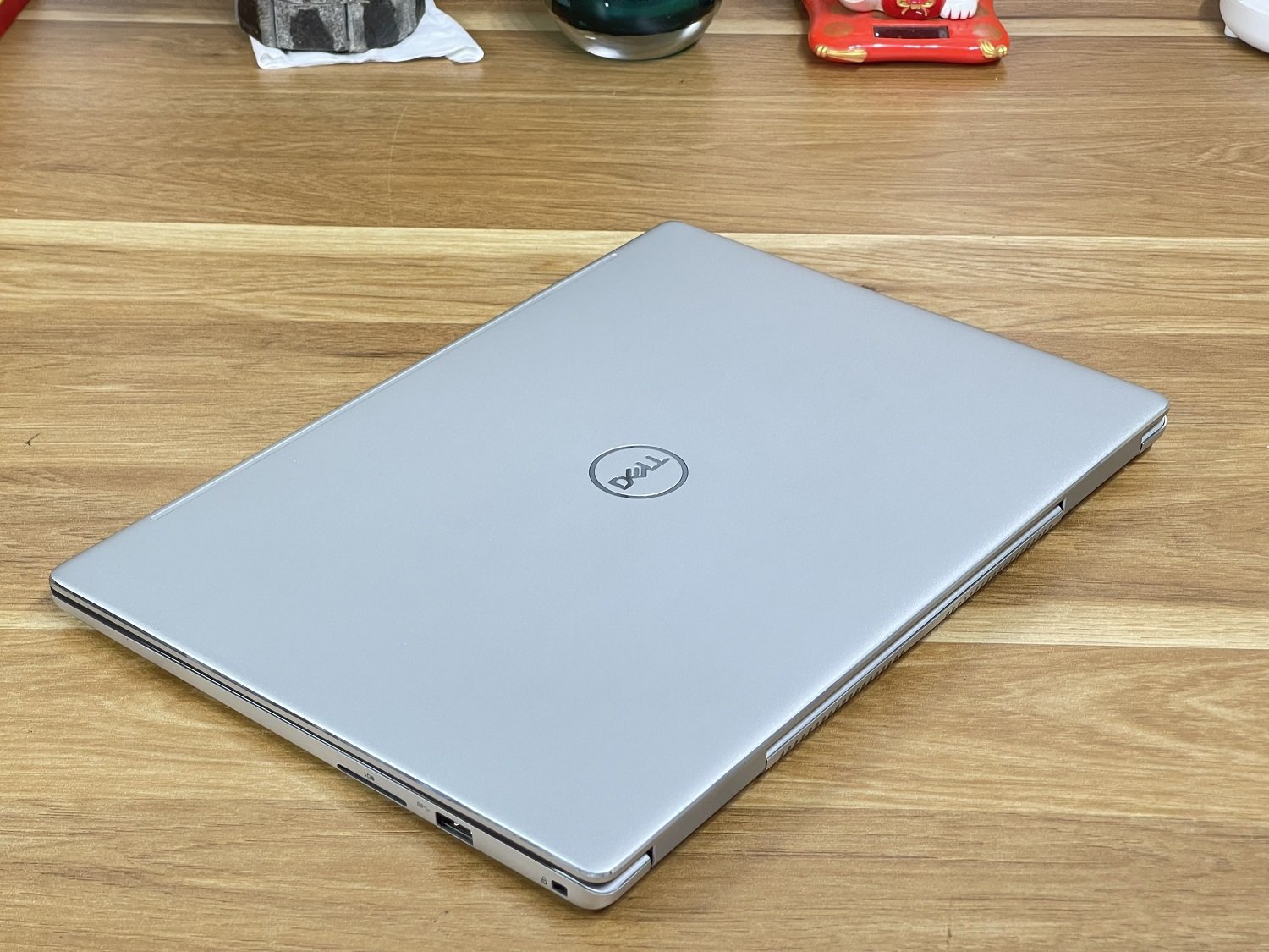 DELL Inspiron 7380: I5-8350U | 8GB | SSD 256GB | 13.3 FHD Likenew