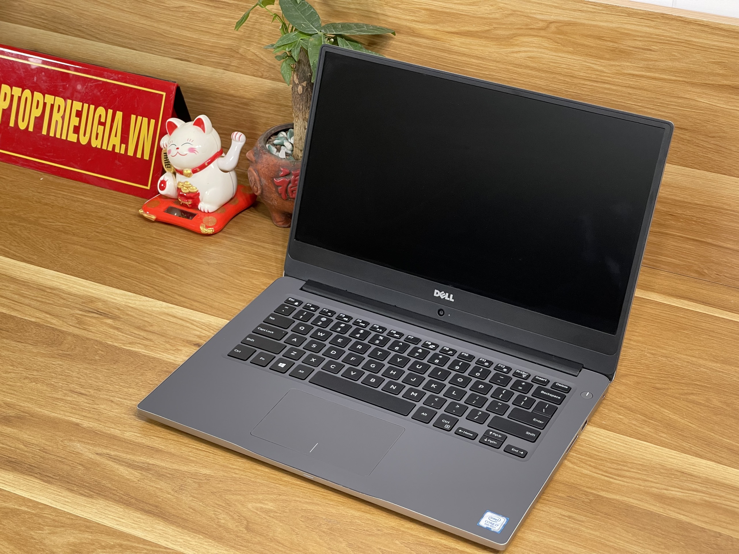 Dell Inspiron 7460: i7-7500U| 8GB| 256GB| GT940M|14 FHD máy Đẹp Likenew