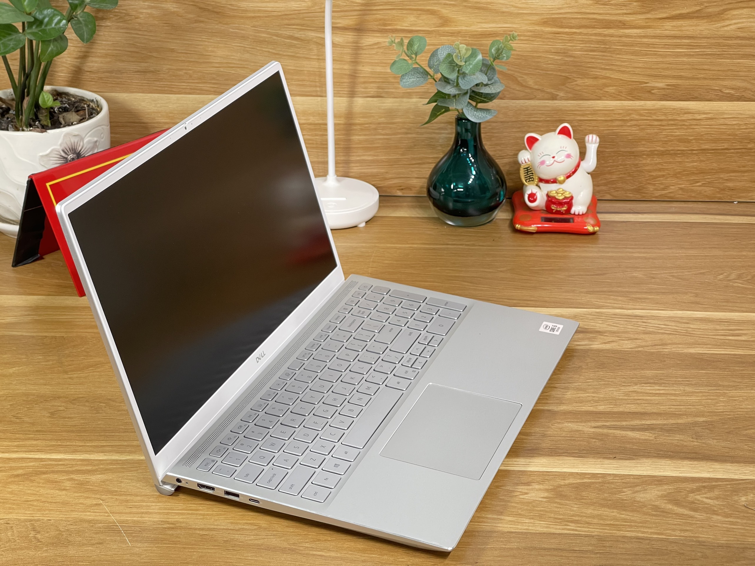 DELL Inspiron 7501 : i7-10750H | Ram 8GB | SSD512GB | GTX1650 | 15.6FHD IPS Like New