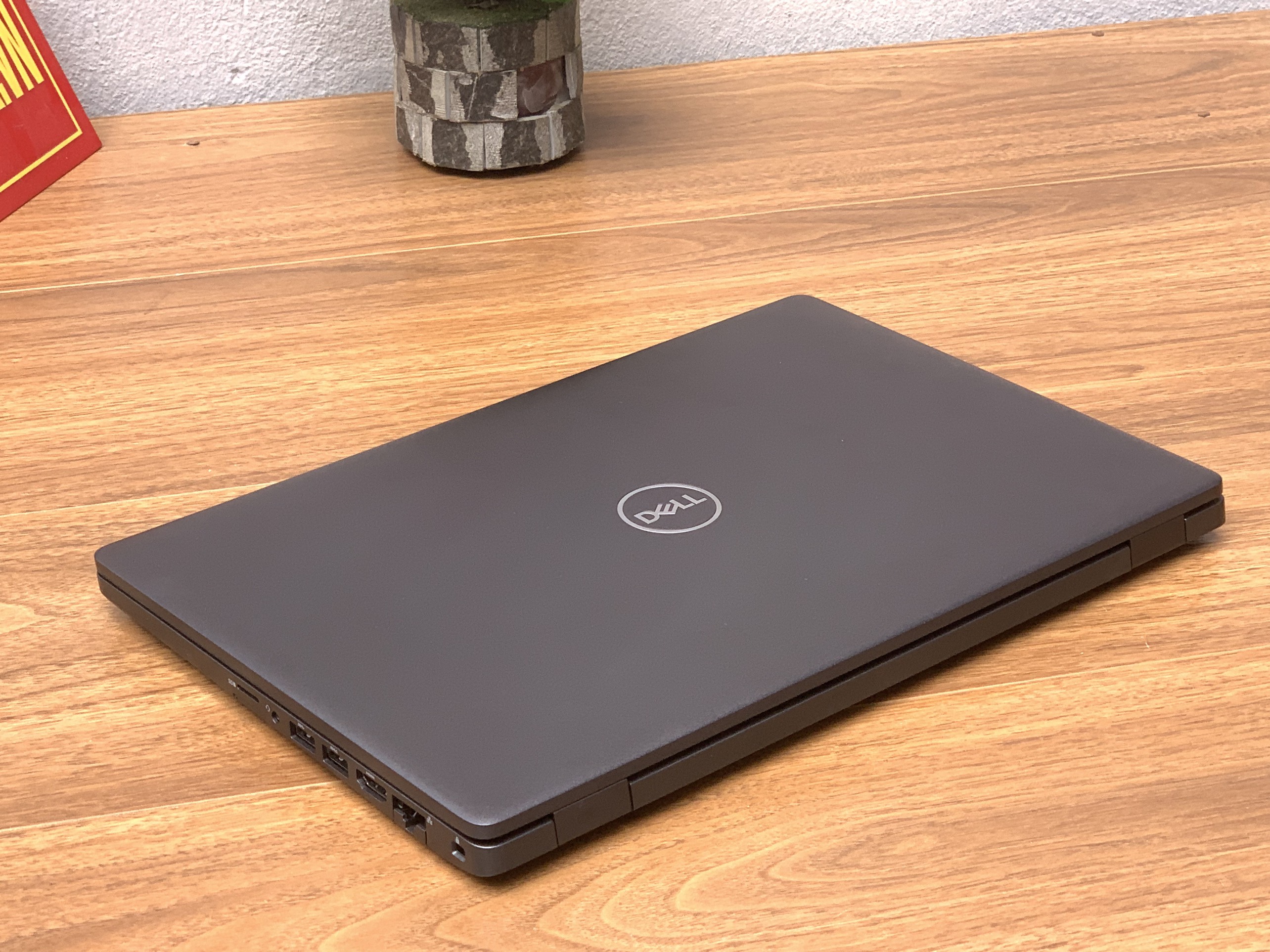 DELL Latitude  E5400: i5-8365U| 8GB| SSD 256GB| 14.0FHD IPS Likenew | 5400