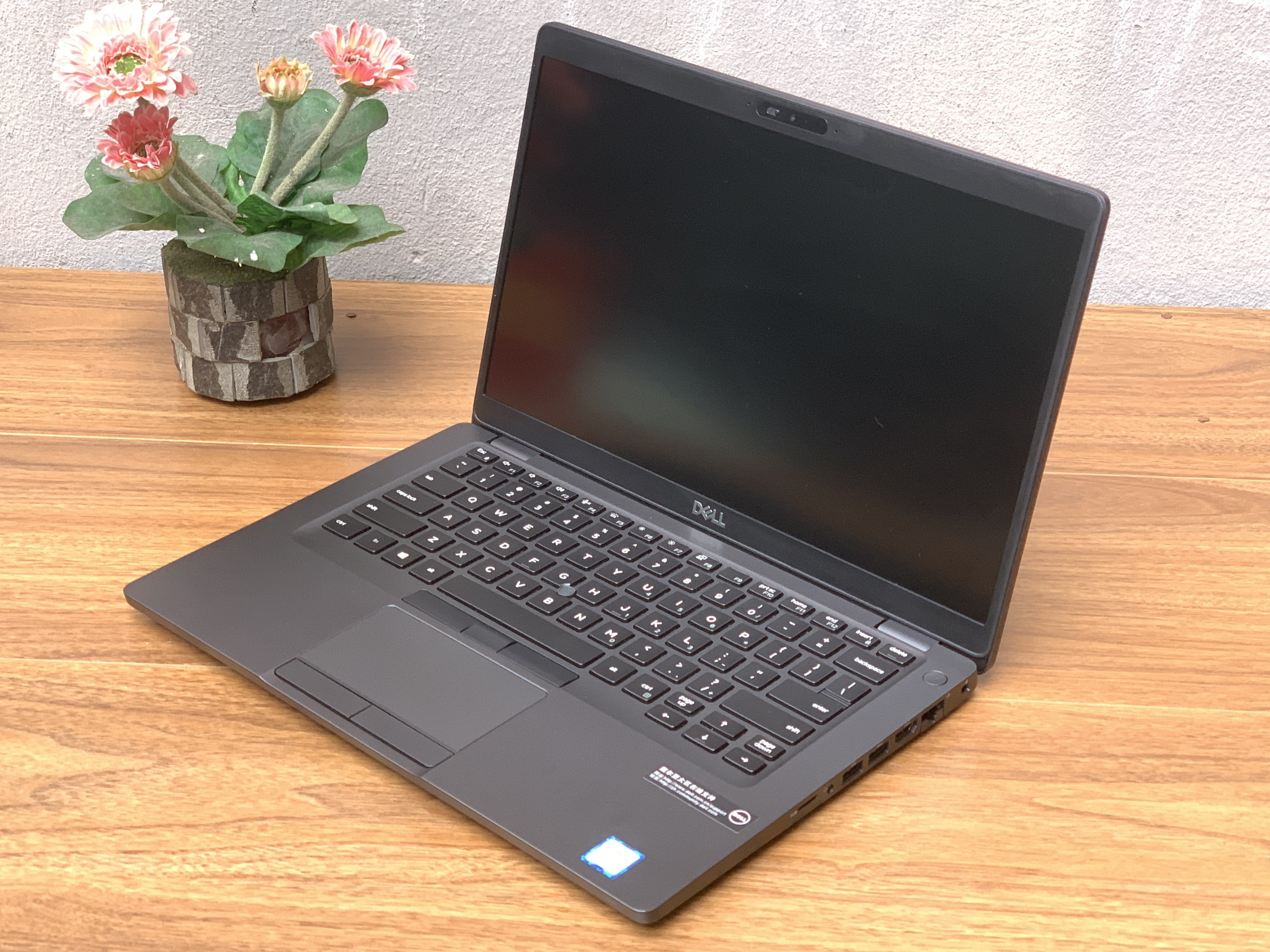 DELL Latitude  E5400: i5-8365U| 8GB| SSD 256GB| 14.0FHD IPS Likenew | 5400