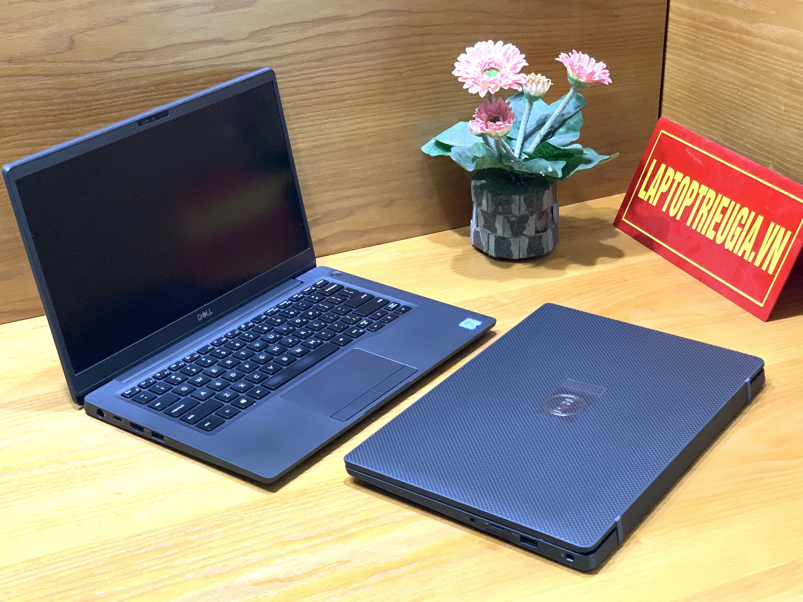 DELL Latitude  E7300: i5-8365U| 8Gb | SSD 256GB | 13.3FHD IPS Likenew 7300