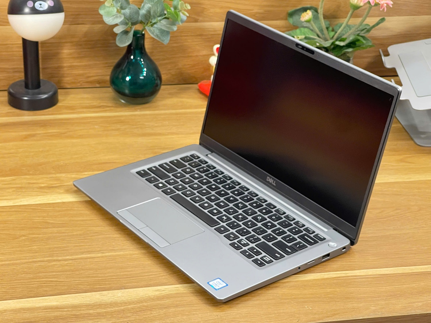 DELL Latitude E7400: i5-8350U | 8G | SSD256G | 14.0FHD Likenew | 7400 nhôm