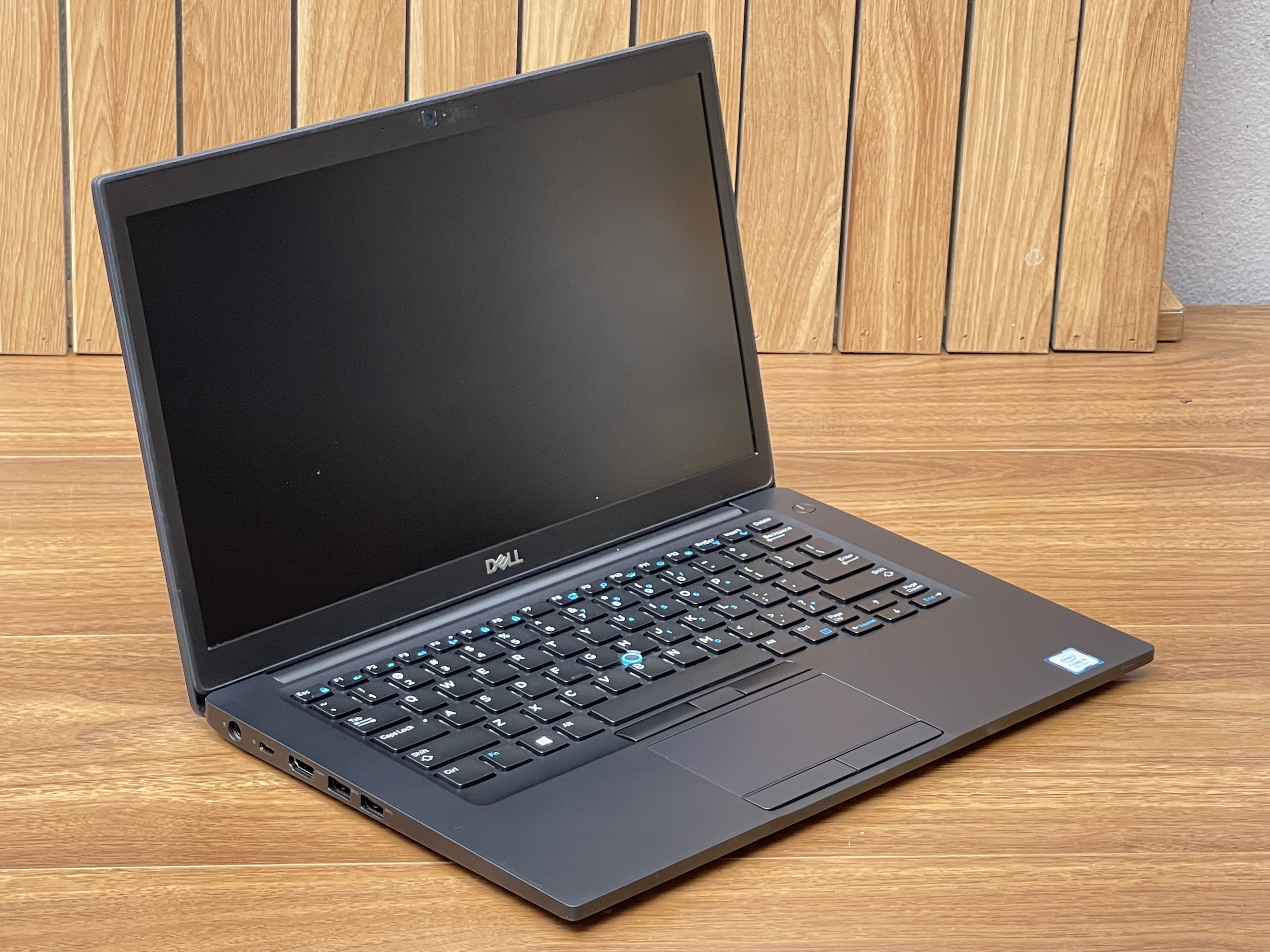 DELL Latitude E7490: I5-8350U | 8GB | SSD256GB | 14.0FHD Likenew