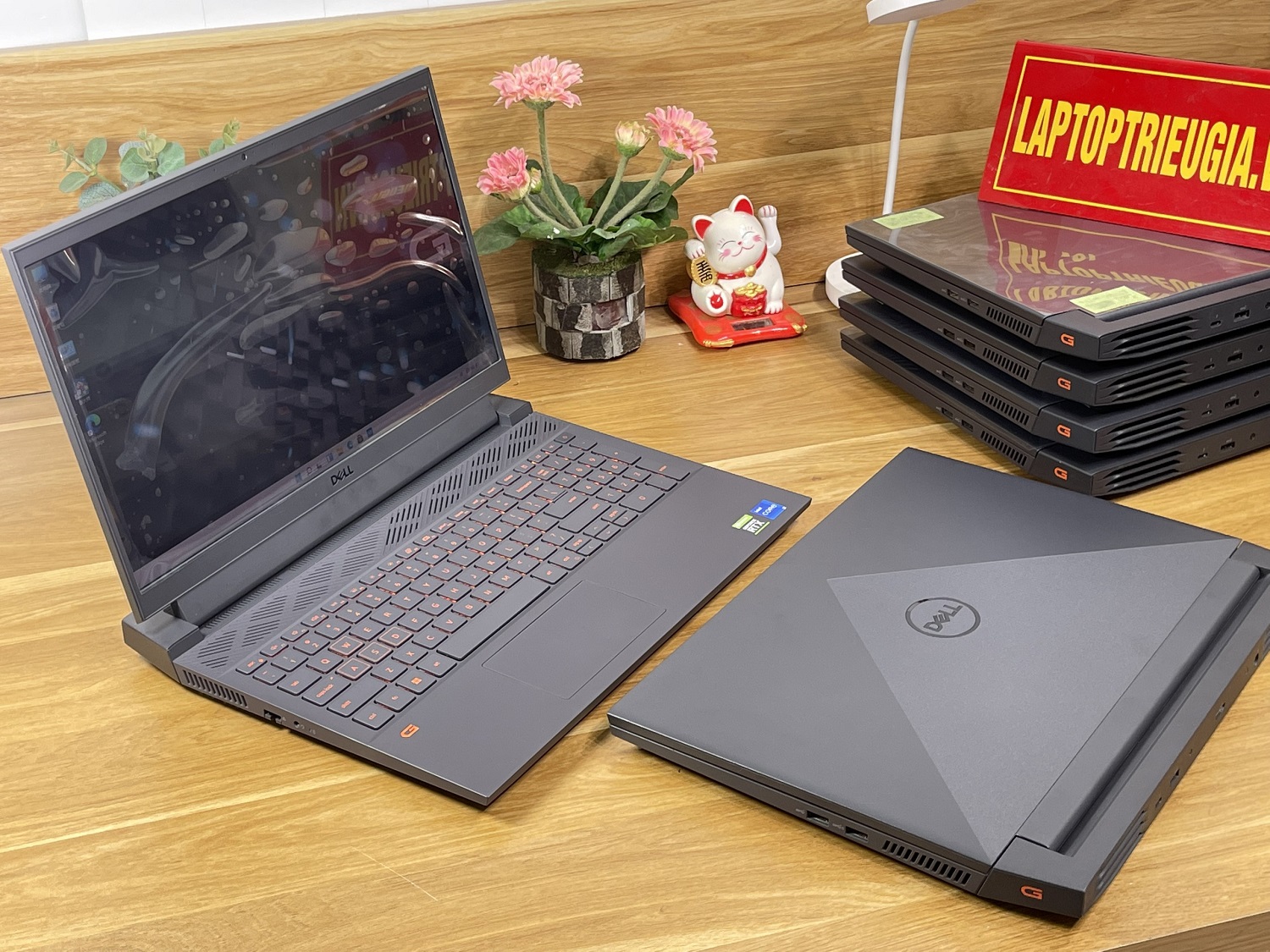 Dell Gaming G15 5511: i7 11800H, 16GB, 512GB, NVIDIA RTX 3060 , 15.6” FHD 165Hz - đẹp 99%