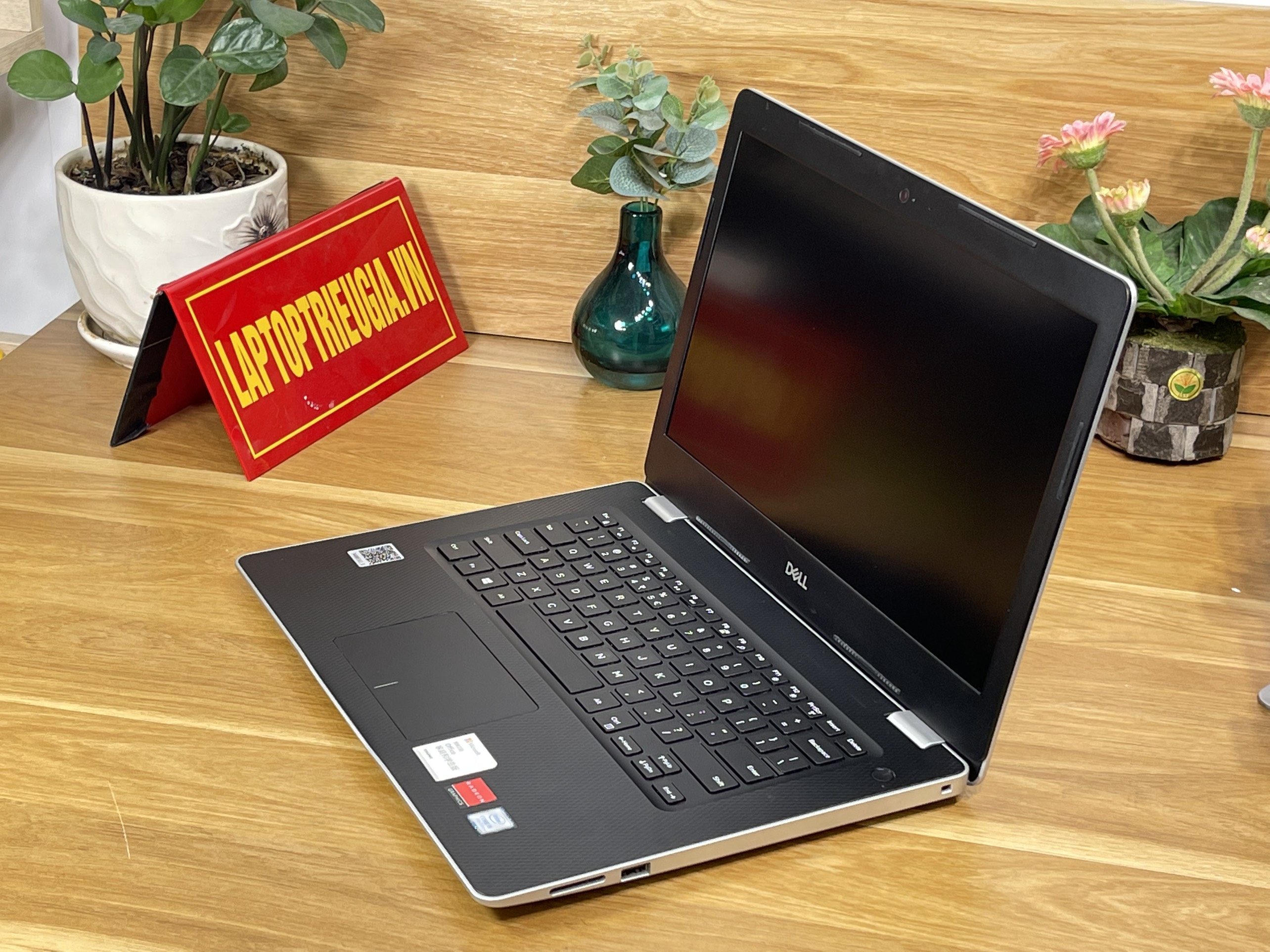 Dell Inspiron 3480: I5-8265U | 8GB | SSD 256GB | ATI M520 | 14 FHD Máy đẹp | N3480