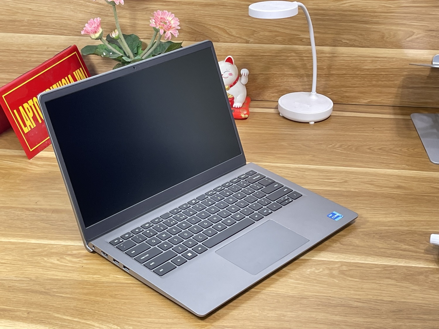 Dell Vostro 3420 : i5-1135G7 | 8Gb | SSD512Gb | 14 FullHD IPS | LIKENEW