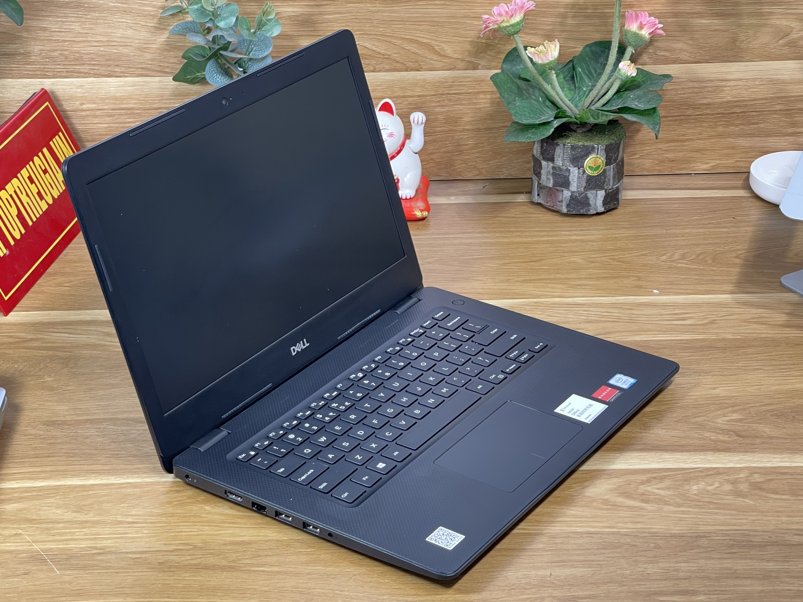 Dell Vostro 3480: I5-8265U | 8GB | SSD 256GB | ATI M520 | 14 FHD Máy đẹp Likenew