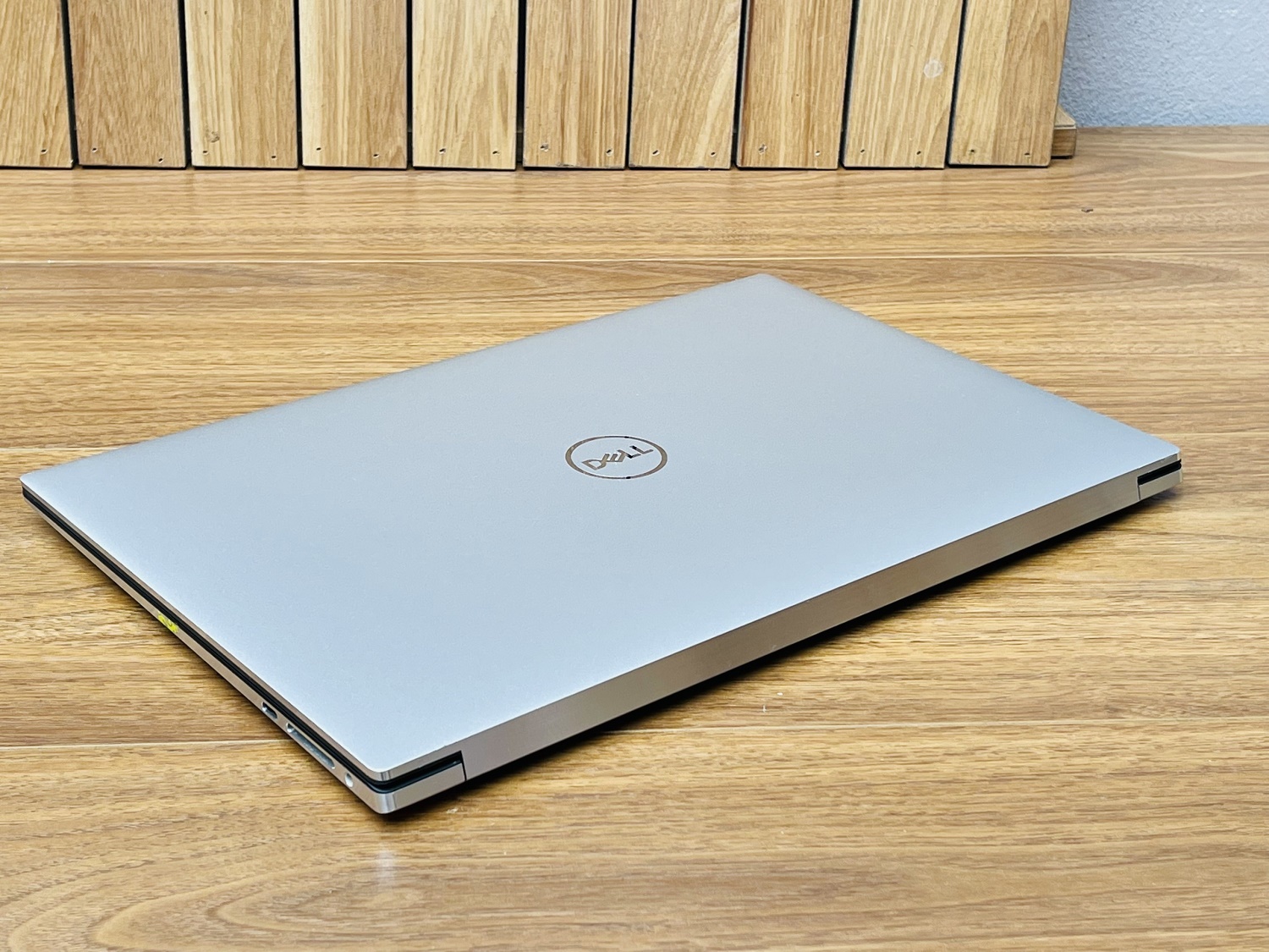 Dell XPS 9500 : i7-10750H | Ram 16GB | SSD 512GB | 15.6 inch FHD+