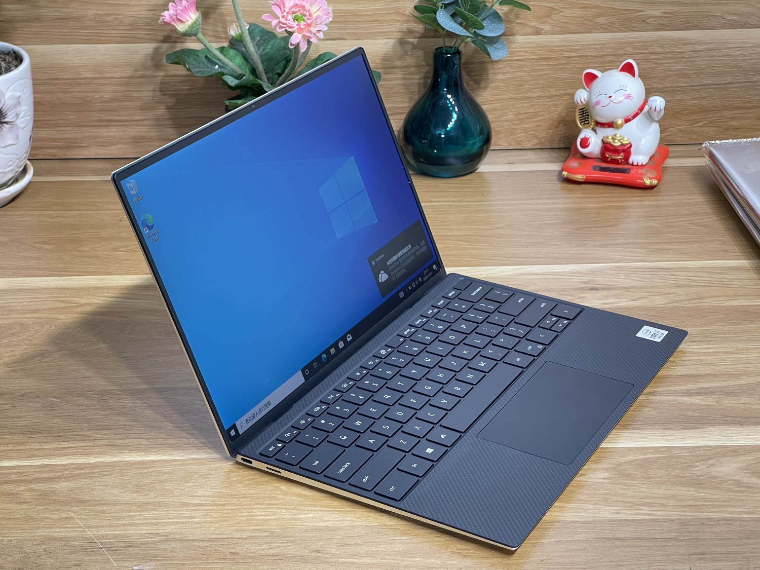 Dell XPS 9300 : i5-1035G7 | Ram 8GB | SSD 256G | 13.3 inch FHD+ - Cực VIP