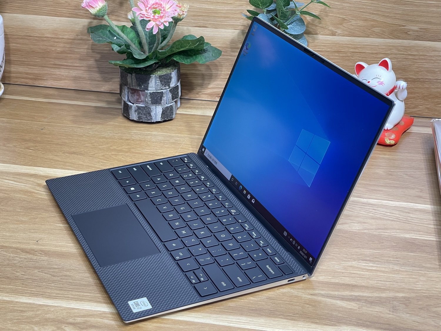 Dell XPS 9300 : i5-1035G7 | Ram 8GB | SSD 256G | 13.3 inch FHD+ - Cực VIP