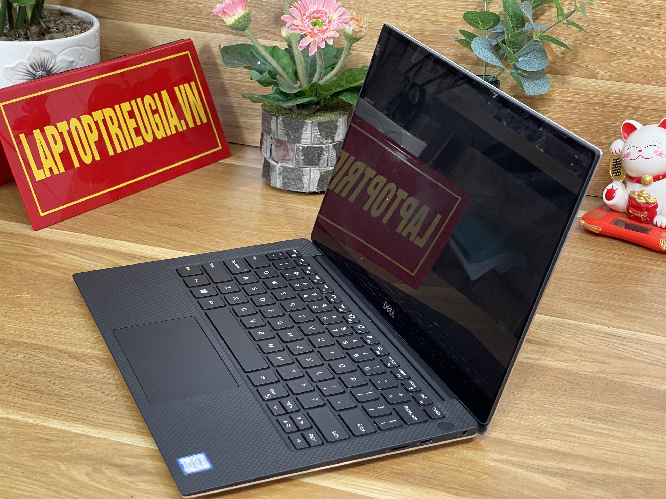 Dell XPS 9380 : i5-8365U | Ram 8GB | SSD 512GB | Màn 13.3inch FHD