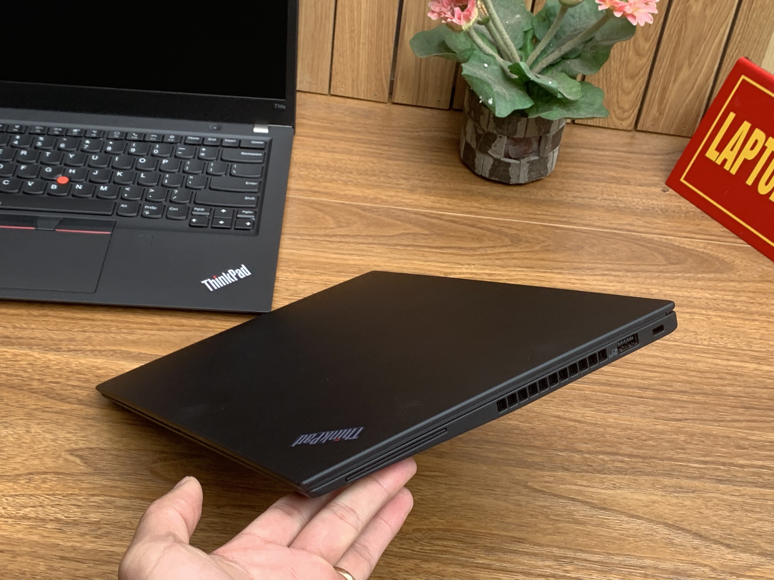 Lenovo Thinkpad T14s G1: i7-10610U | 16Gb | SSD 512Gb | 14.0 FullHD IPS  Máy đẹp likenew