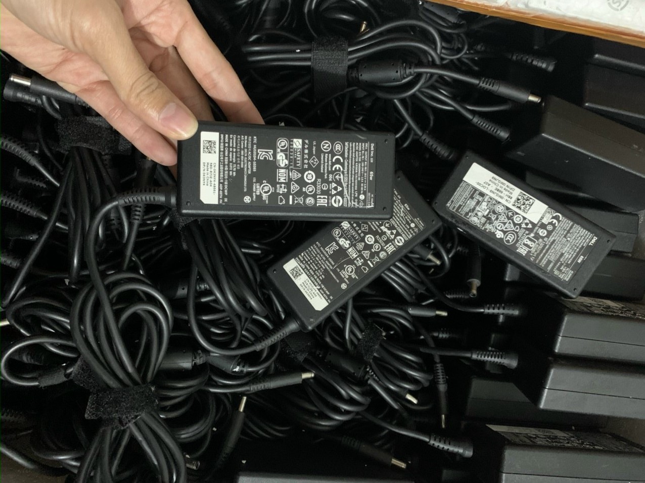 SẠC LAPTOP DELL 19.5V-3.34A 65W - CHÂN KIM TO - CHÍNH HÃNG