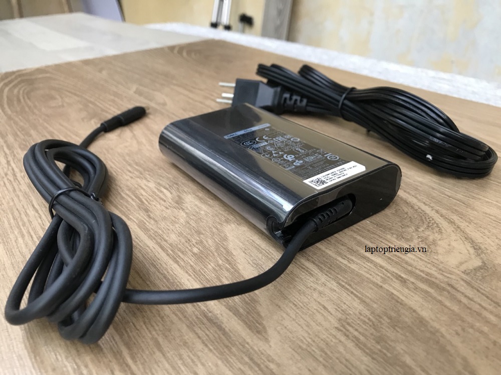 SAC LAPTOP DELL OVAN TYPE-C 65W 5V/20V – 3/3.25A