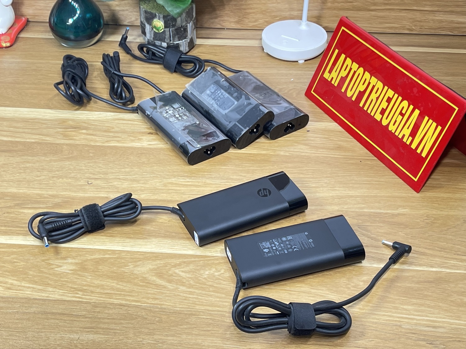 Sạc HP 150W Ovan 150W 19.5V 7.7A (UK) - chân kim xanh - Chính hãng tháo máy