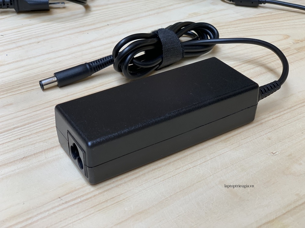 Sạc laptop HP 19V - 4.74A - 90W  - Chân kim to thông dụng - chính hãng