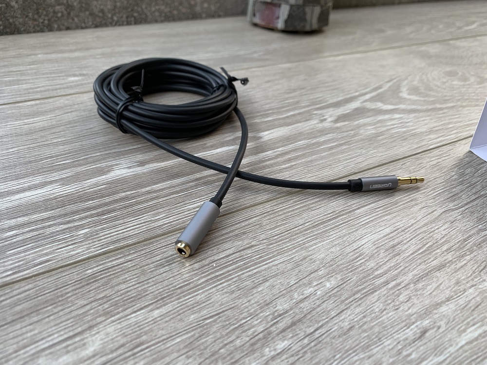 new - Cáp Audio 3.5mm âm dương chính hãng Ugreen 10595 cao cấp dài 3m Màu Đen