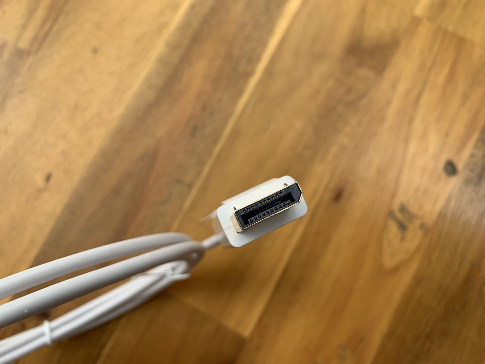 new - Cáp chuyển đổi Type-C to Displayport dài 1,5m Ugreen 40420