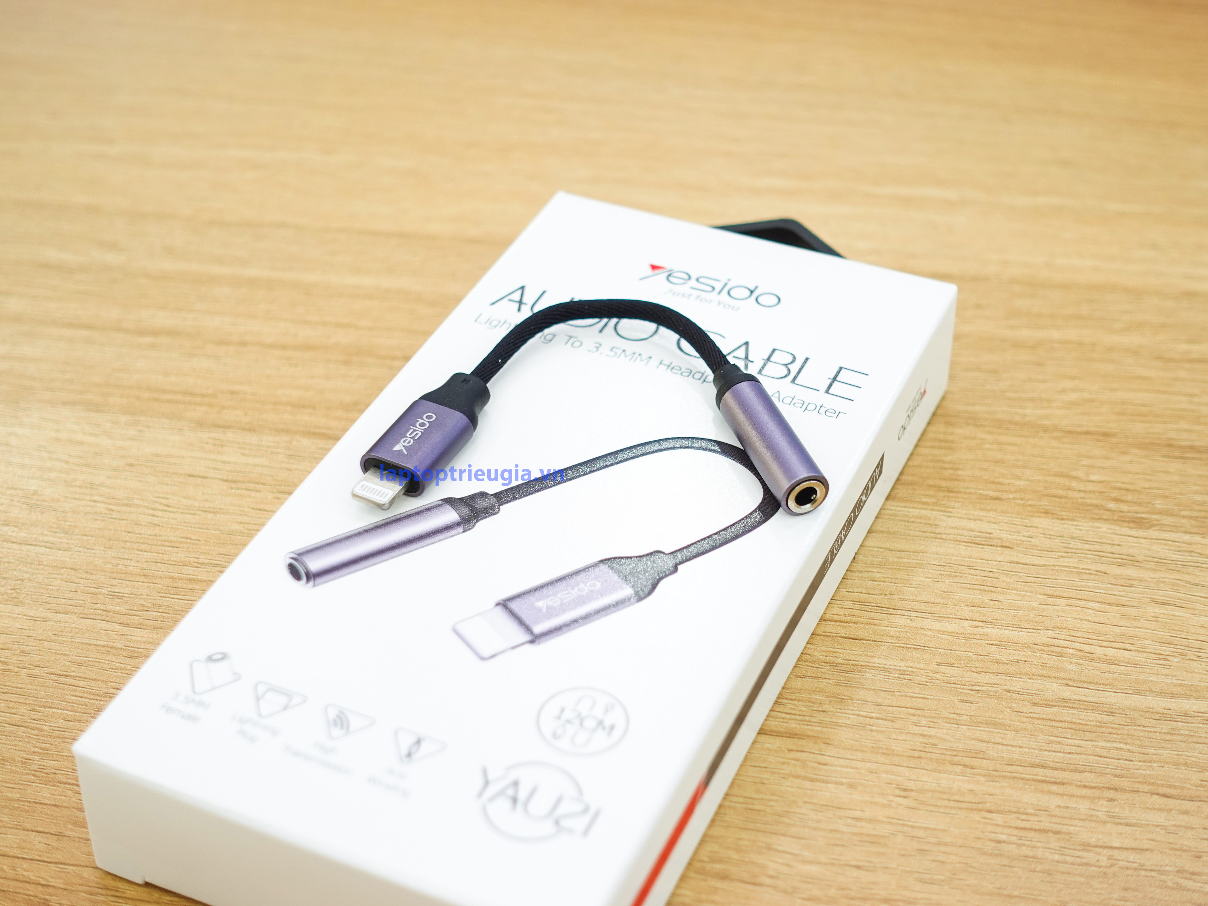 Bộ chuyển Lightning ra cổng tai nghe 3.5 mm cho Iphone - Yesido YAU21