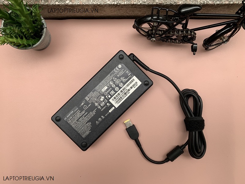 SẠC LAPTOP LENOVO 20V 8.5A 170W  - CHÂN USB - CHÍNH HÃNG