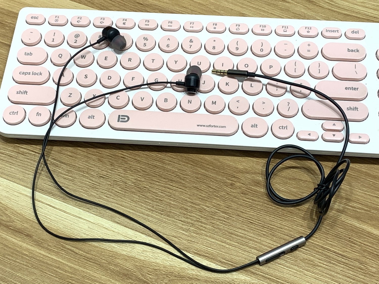Tai nghe điện thoại - laptop C1 - Có míc - Chính hãng