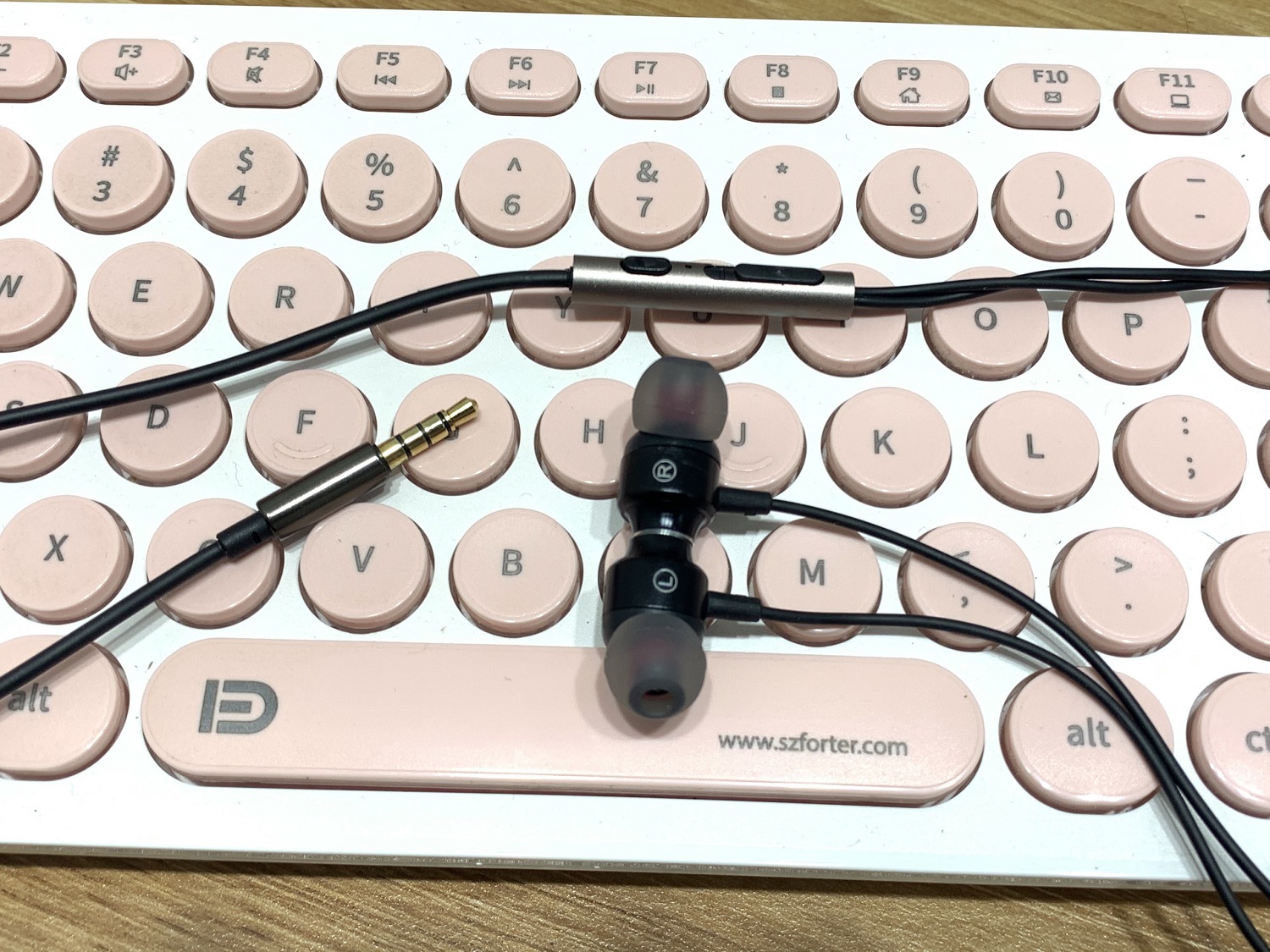 Tai nghe điện thoại - laptop C1 - Có míc - Chính hãng